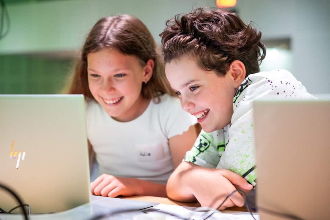 YouthHackathon Digital Girls Hackathon 2024